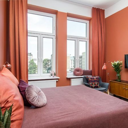 Barbacan Suites - Old Town Apartments - By Upstairs Красков Екстериор снимка