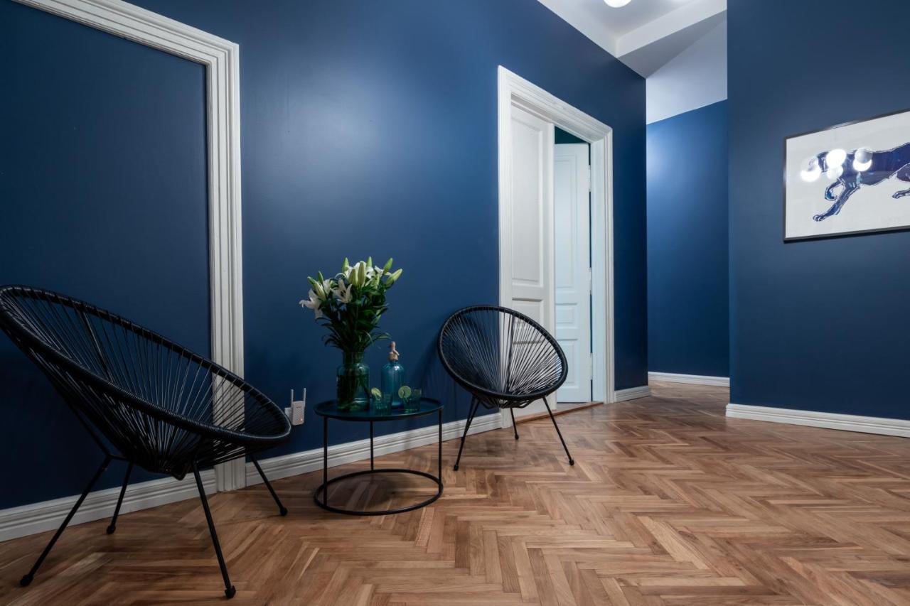 Barbacan Suites - Old Town Apartments - By Upstairs Красков Екстериор снимка
