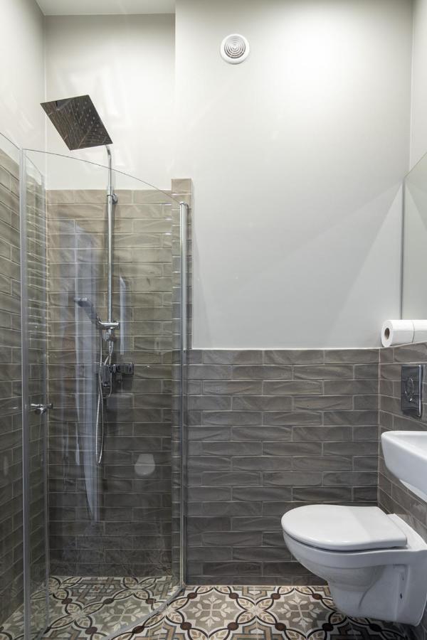 Barbacan Suites - Old Town Apartments - By Upstairs Красков Екстериор снимка
